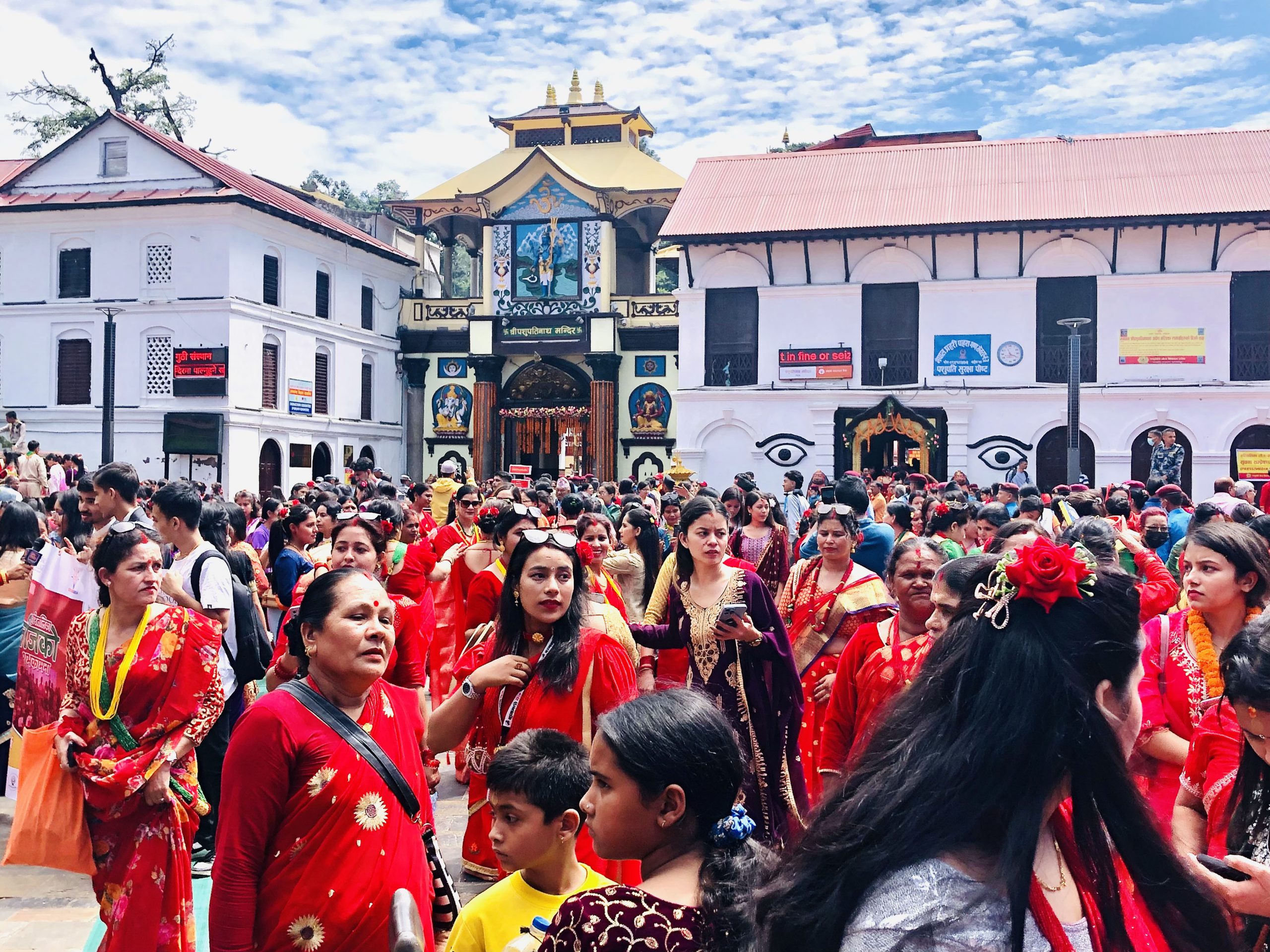 पशुपतिमा तीन लाख बढीले गरे पूजा