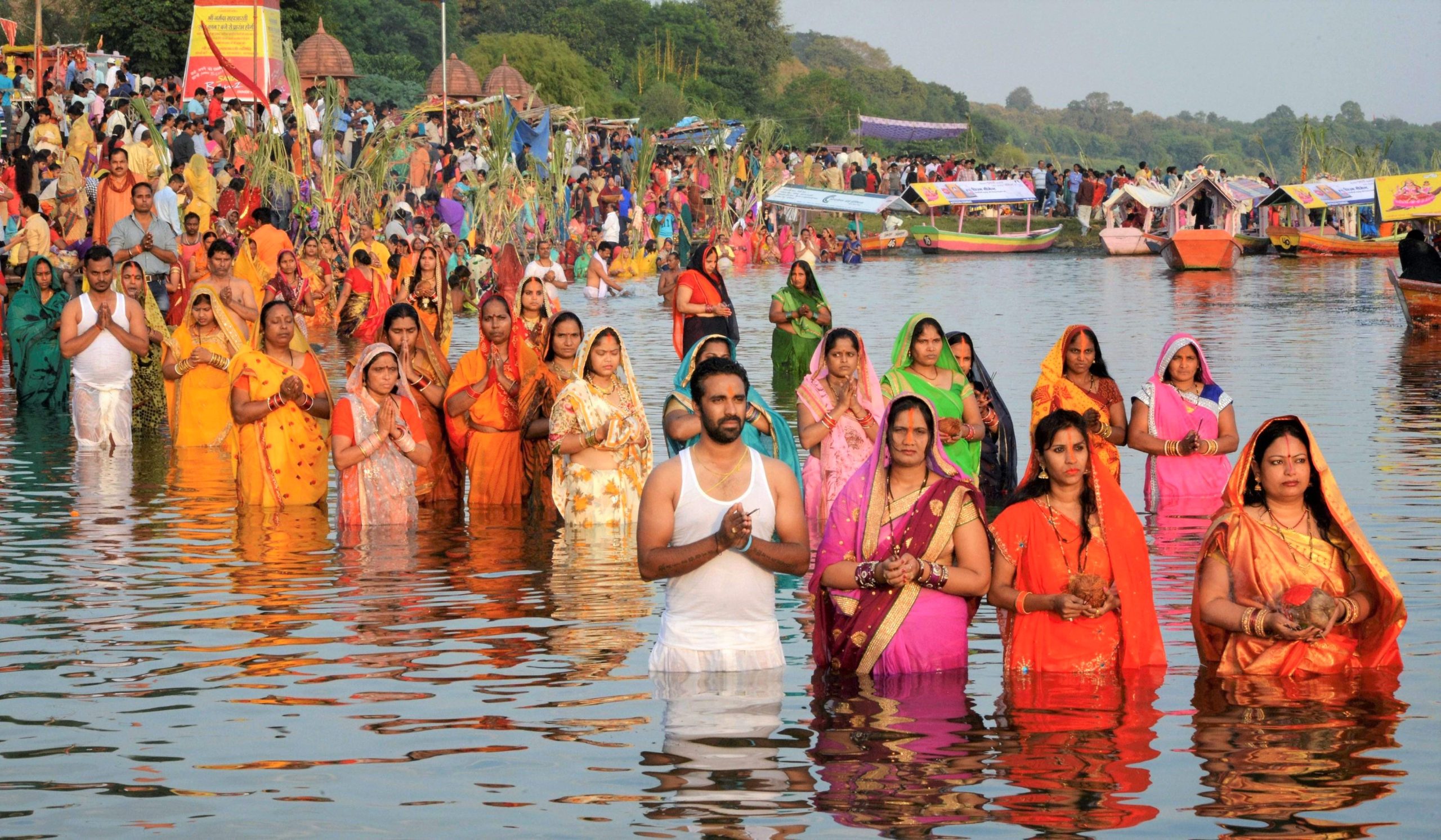 सामाजिक सद्भावको पर्व बन्दै छठ